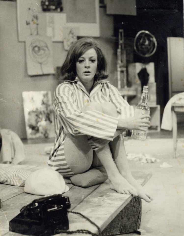 margaret tyzack feet 2