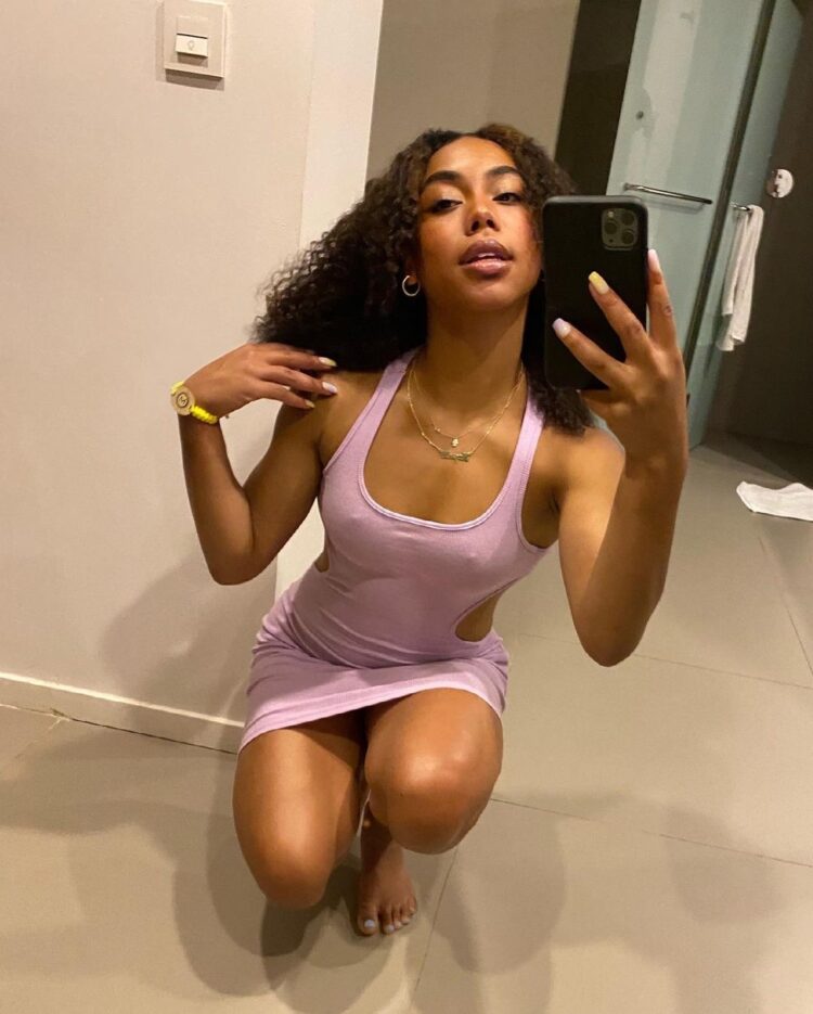 margzetta frazier feet 5