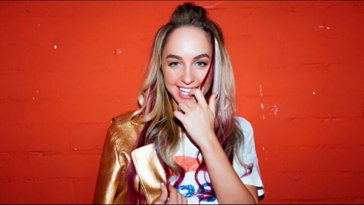 mari kraimbrery feet 5