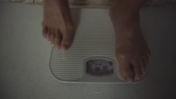 mari kraimbrery feet scaled