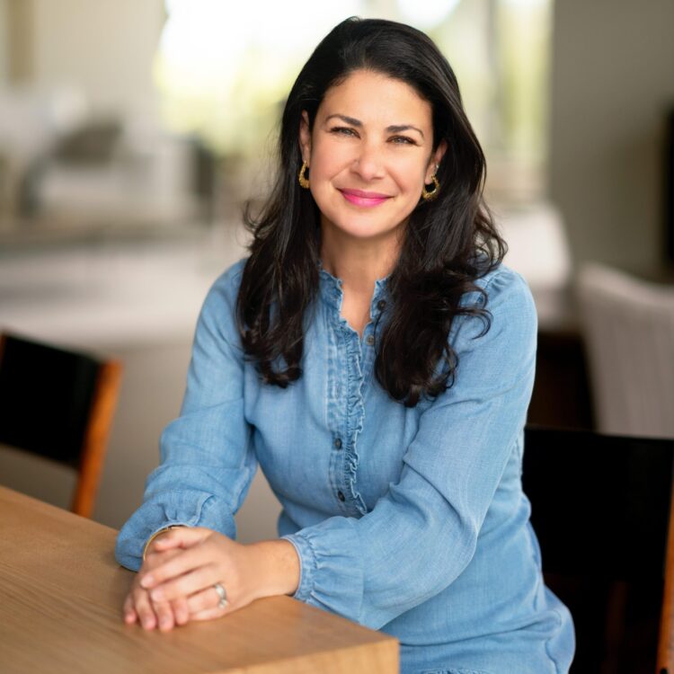 maria cavalo feet scaled