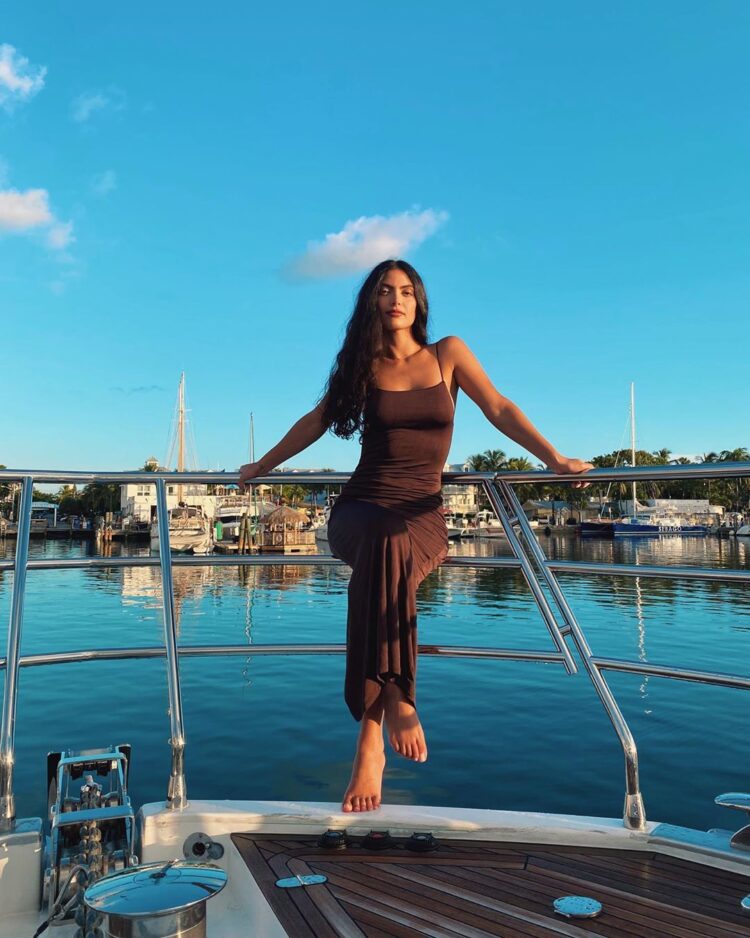 maria elena davila feet