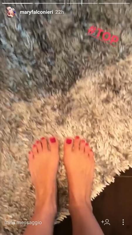 maria falconieri feet 3