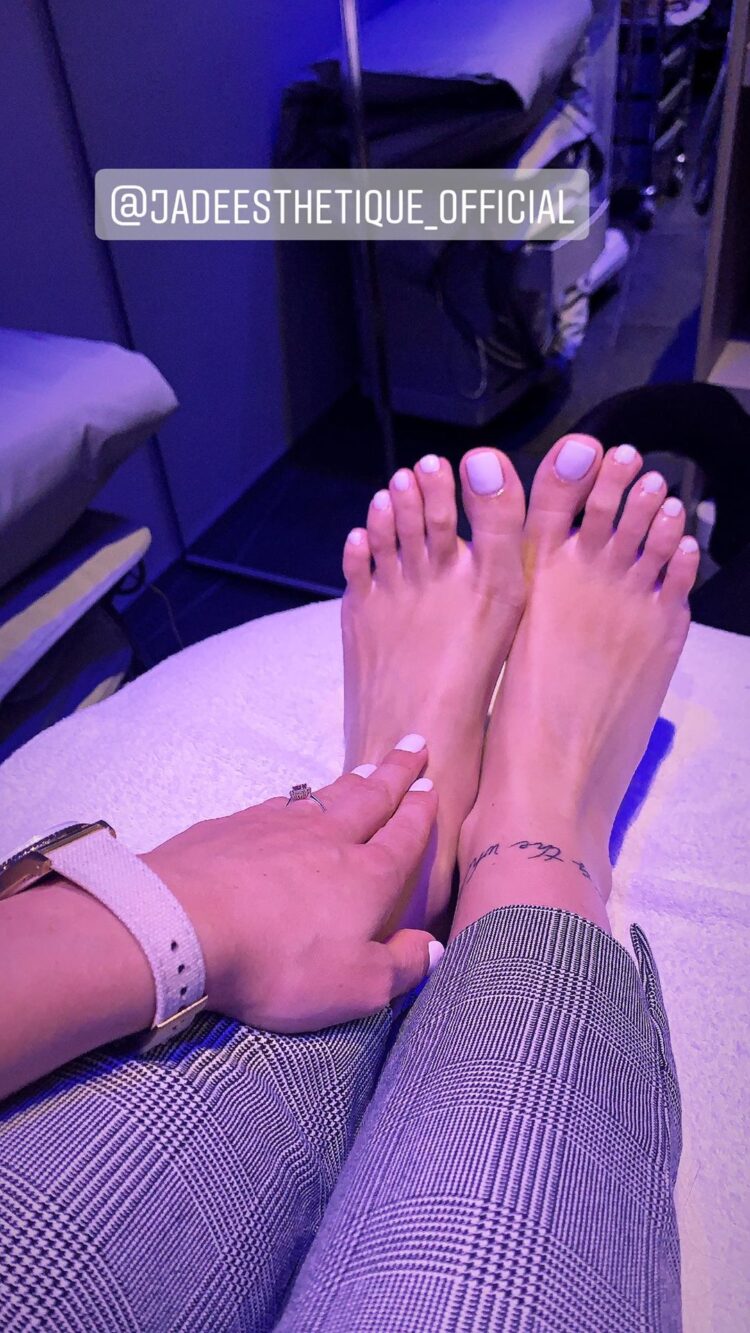 maria falconieri feet