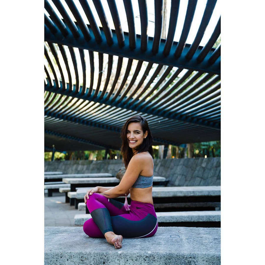 maria gabriela de abreu feet 3