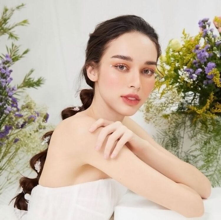 maria hoerschler feet 5