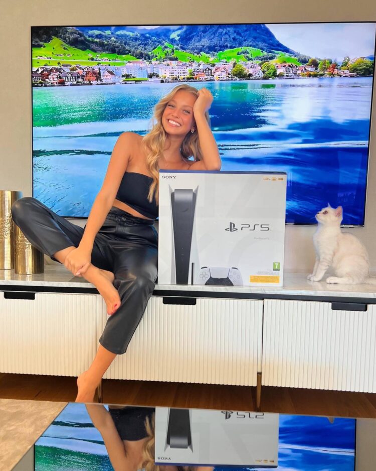 maria margarida feet 5