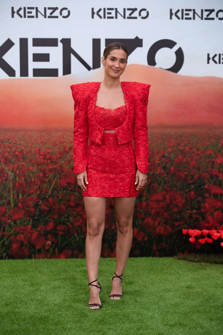 maria pombo feet 3 scaled