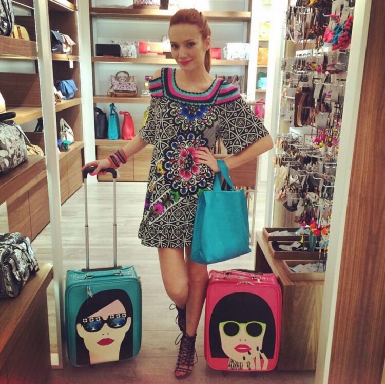 maria suconic feet 5