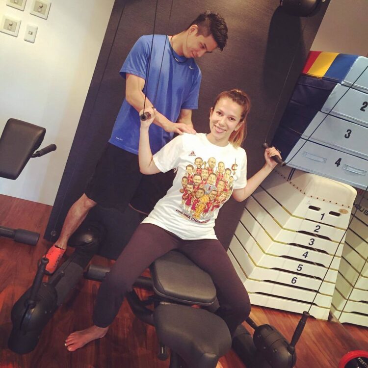 maria theresa feet 6