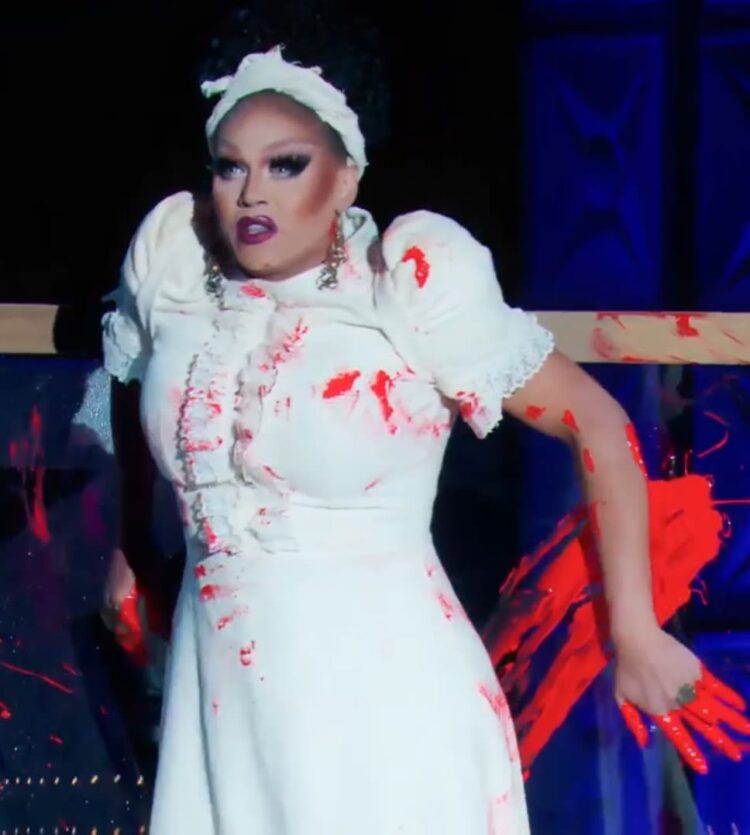 mariah balenciaga feet 2