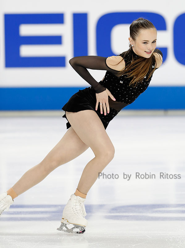 mariah bell feet 5