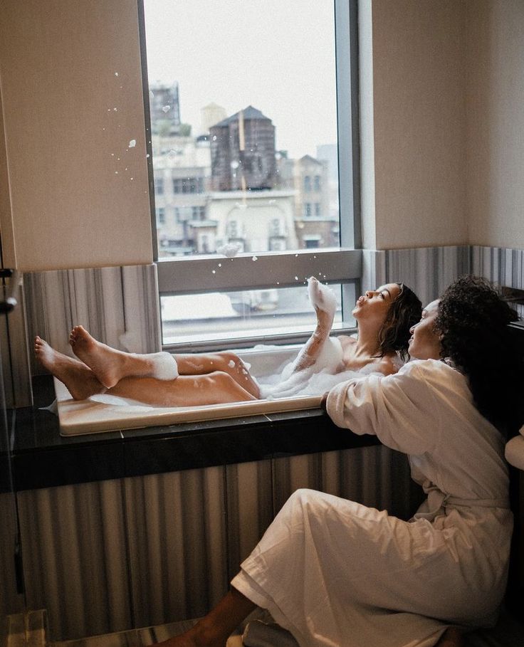 mariah linney feet 3