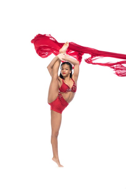 mariah russell feet 6