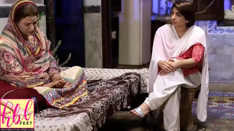 mariam ansari feet 4