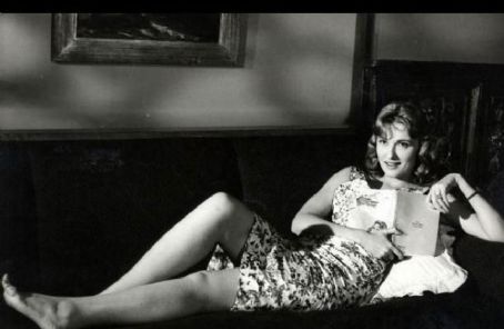 mariam fakhr eddine feet 2