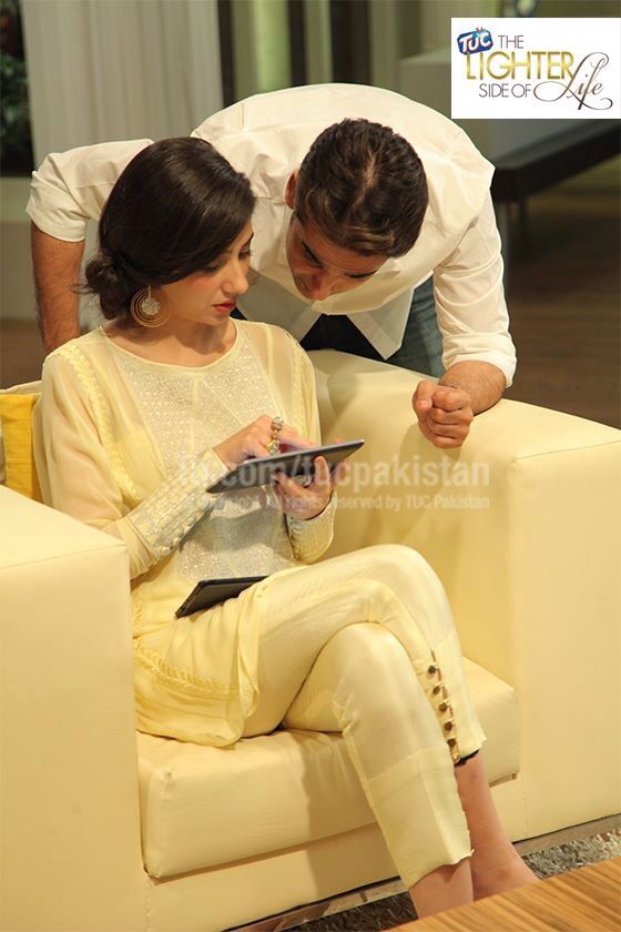 mariam fayyaz feet 4