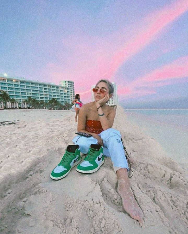 marian krawstor feet 2