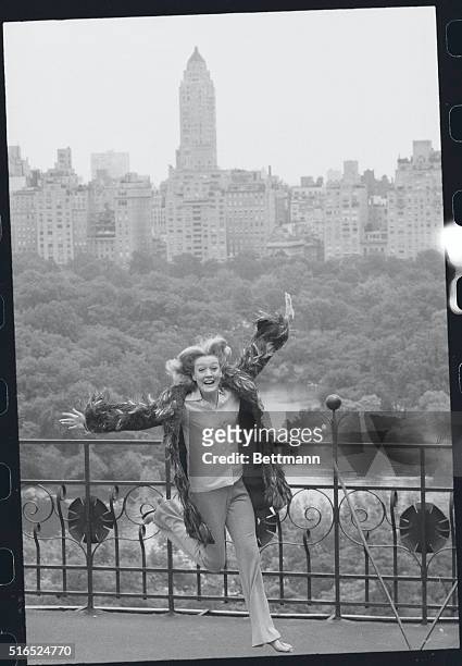 marian mercer feet 2