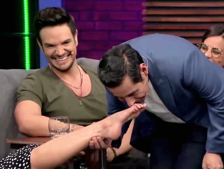 mariana banana feet 5