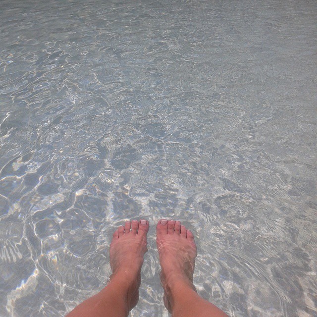 mariana cesar feet 5