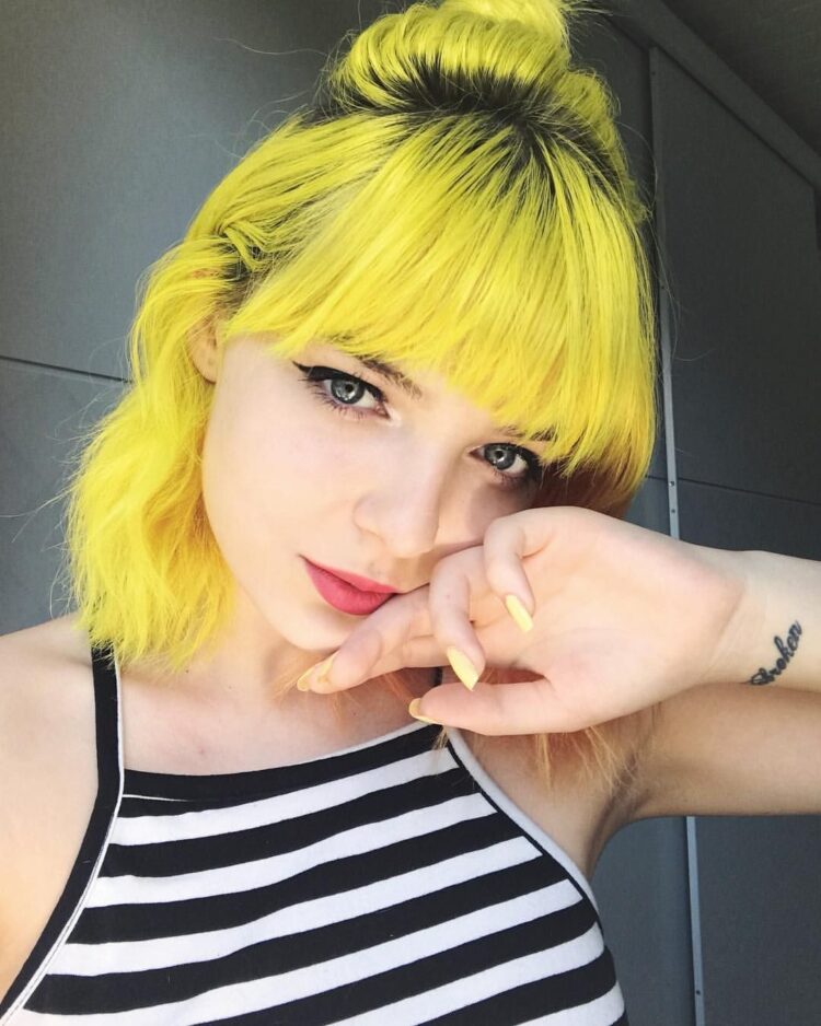 mariana devogeski feet 6