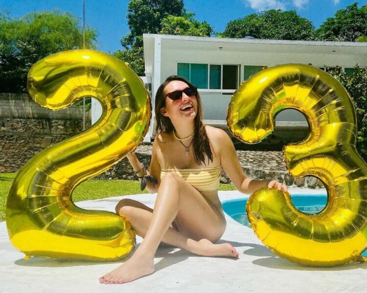 mariana lodoza feet 2