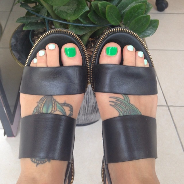 mariana mazza feet 1