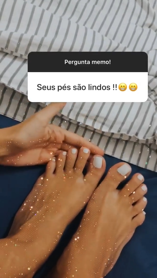 mariana mello feet