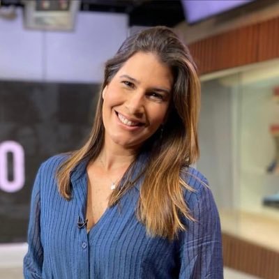 mariana queiroz feet 5