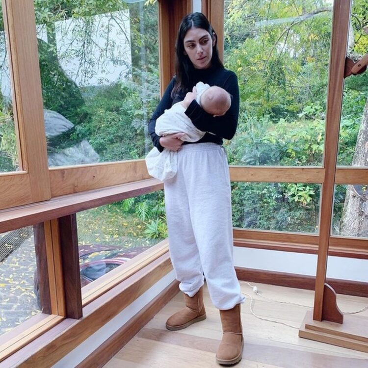 mariana uhlmann simas feet 4