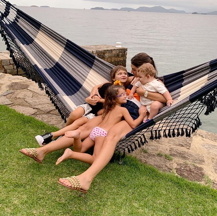 mariana uhlmann simas feet 6