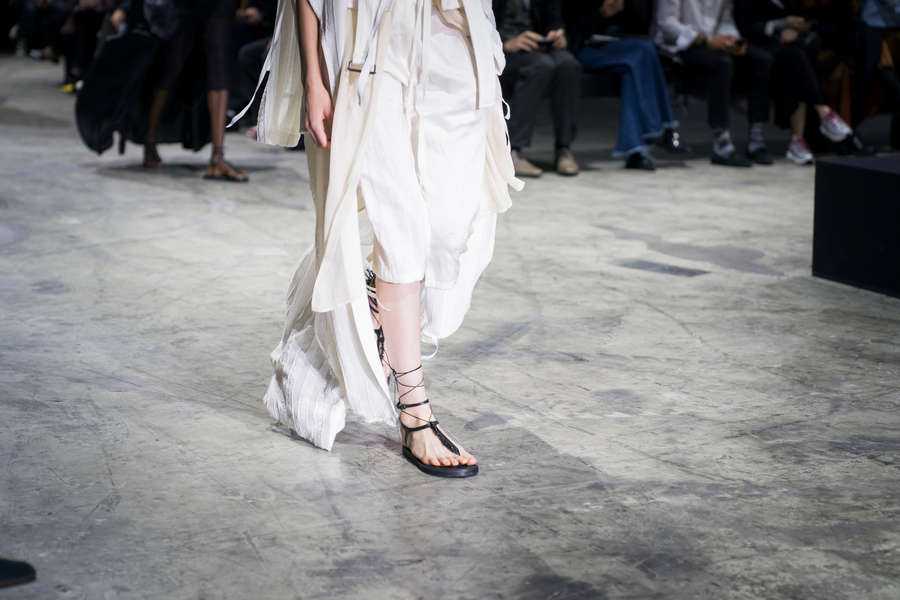 mariana zaragoza feet 3