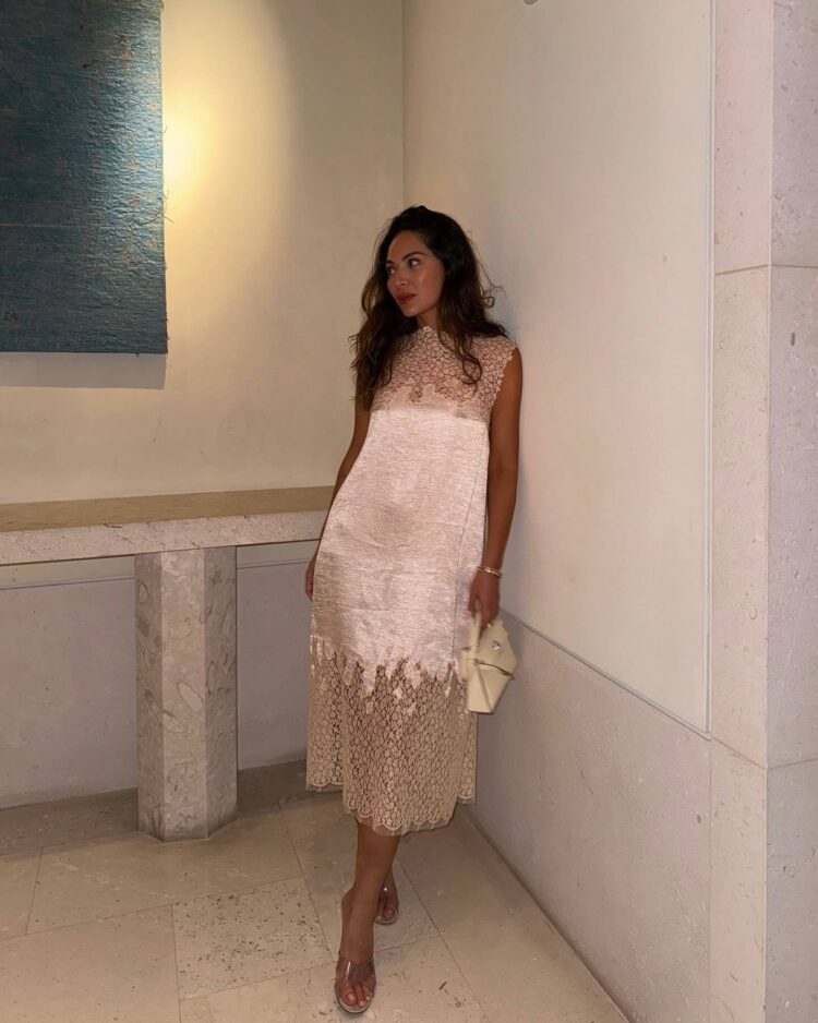 marianna hewitt feet 5