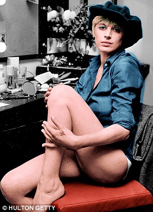 marianne faithfull feet 4