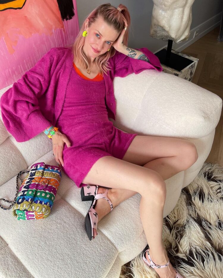 marianne theodorsen feet 4