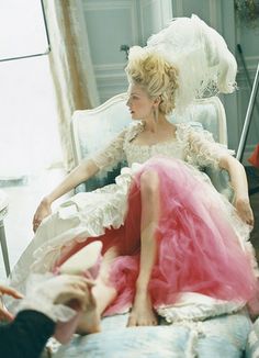 marie antoinette feet 6