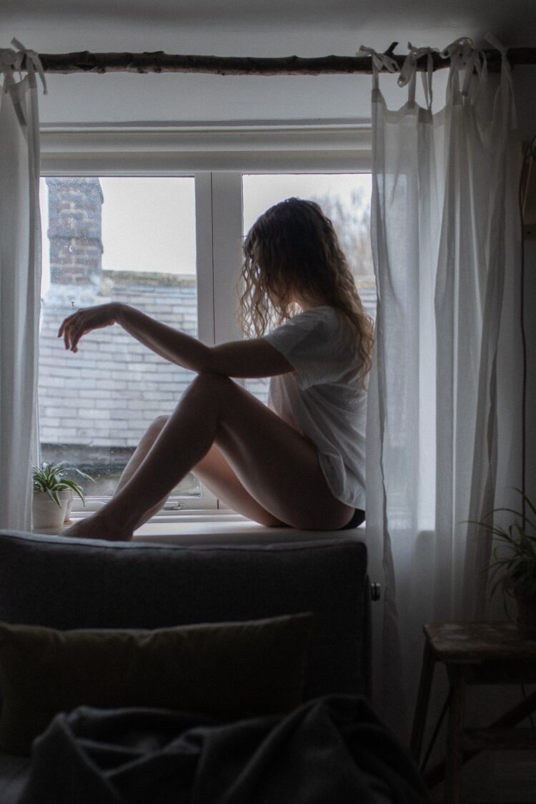 marie moyenin feet 5