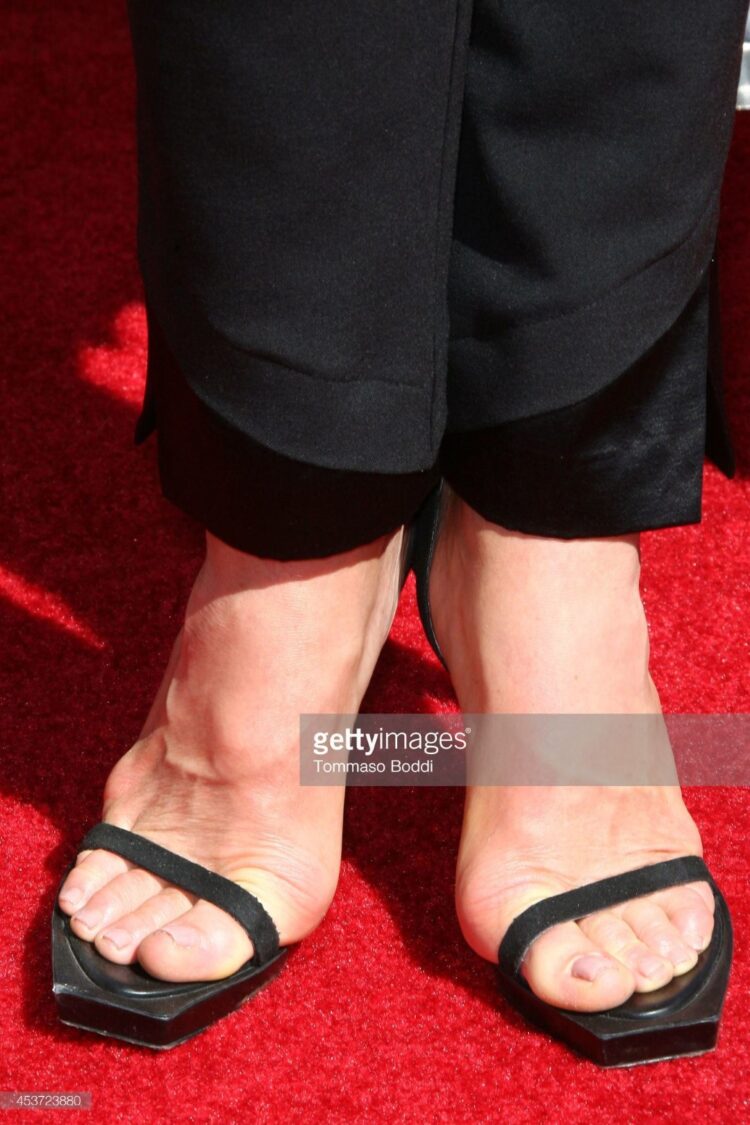 mariel hemingway feet 4