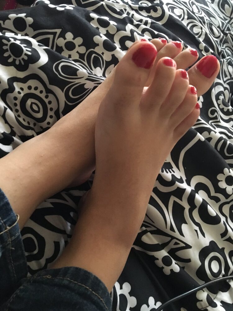 marii feet 2