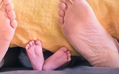 marijke plays feet 5