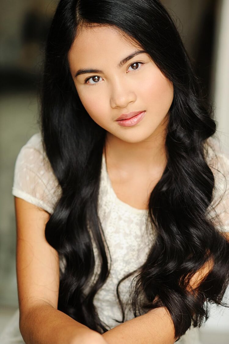 marika dumancas feet