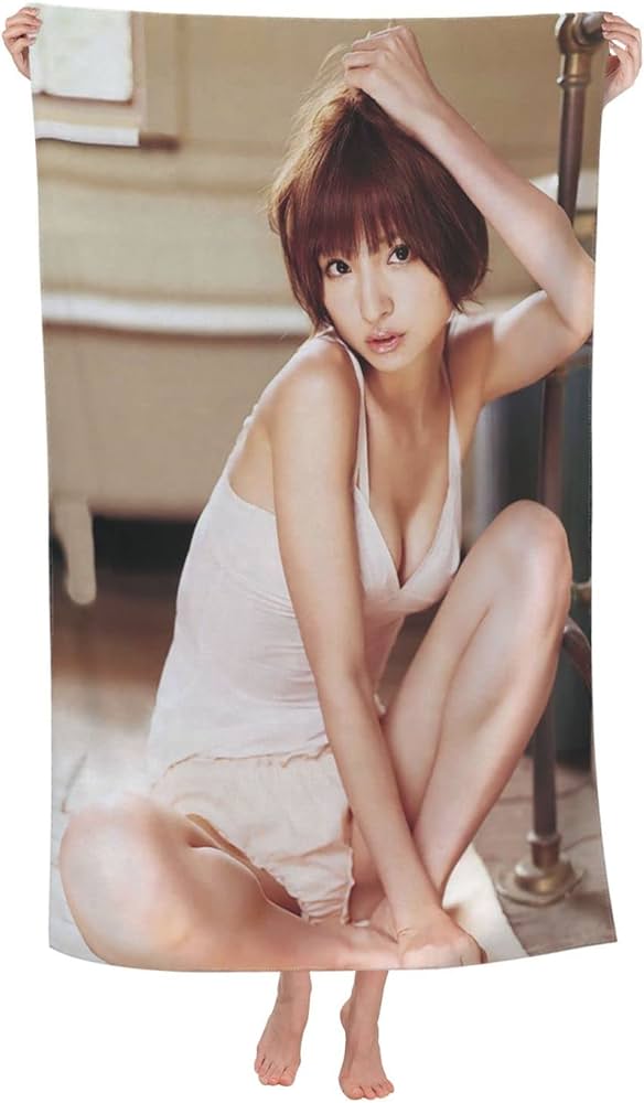 mariko shinoda feet 2
