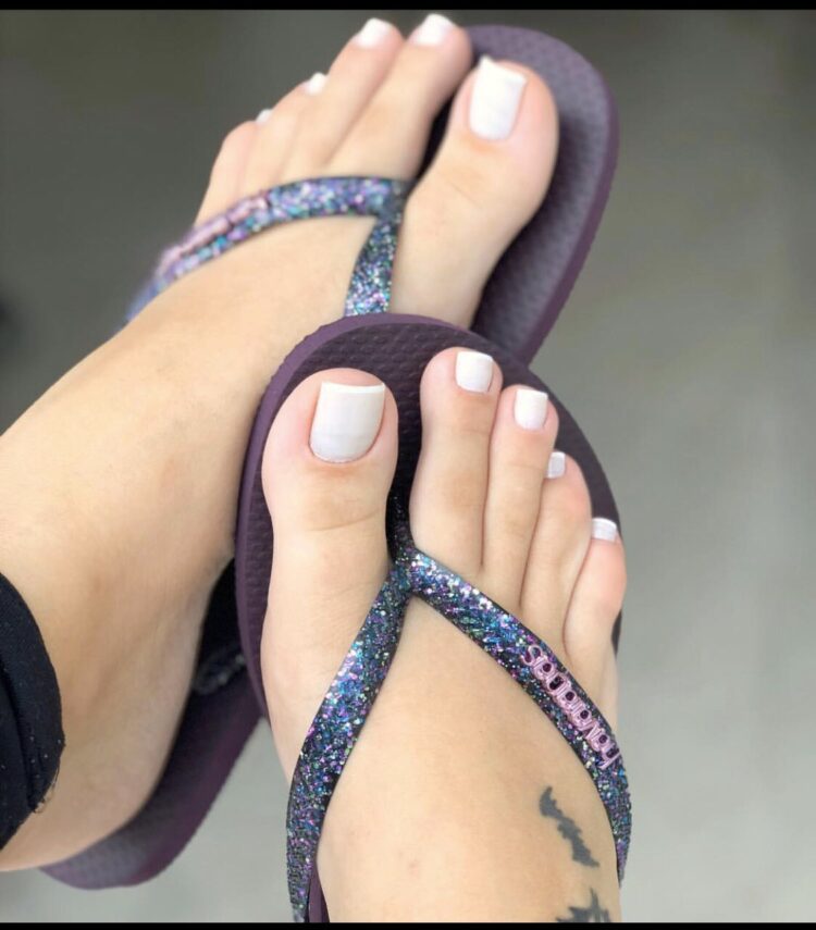 marilia mendonca feet 1