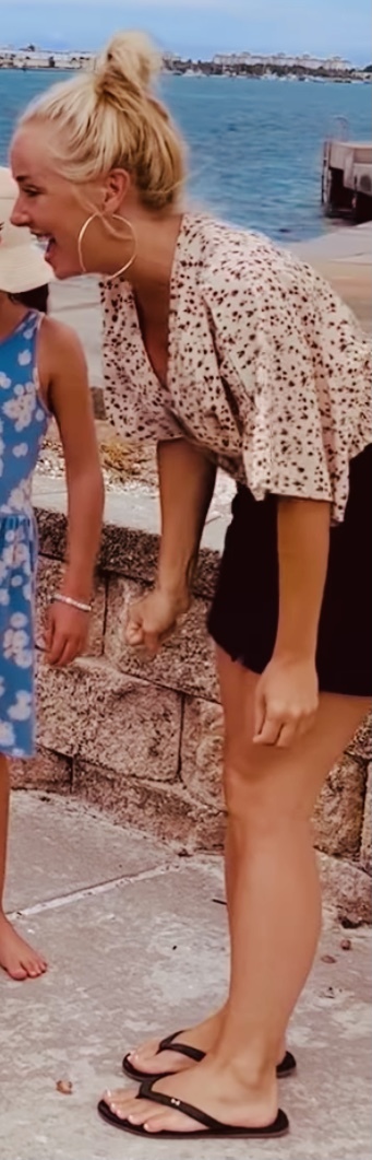 mariloup wolfe feet 1