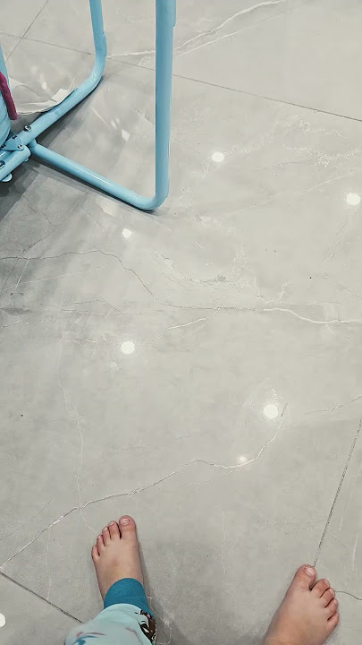 marilyn martinez feet 4