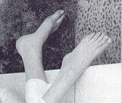 marilyn monroe feet 4