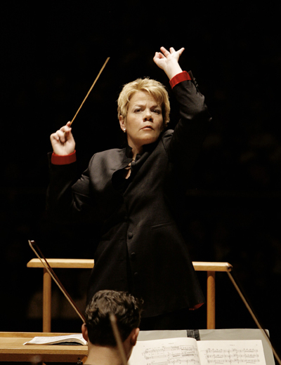 marin alsop feet 4