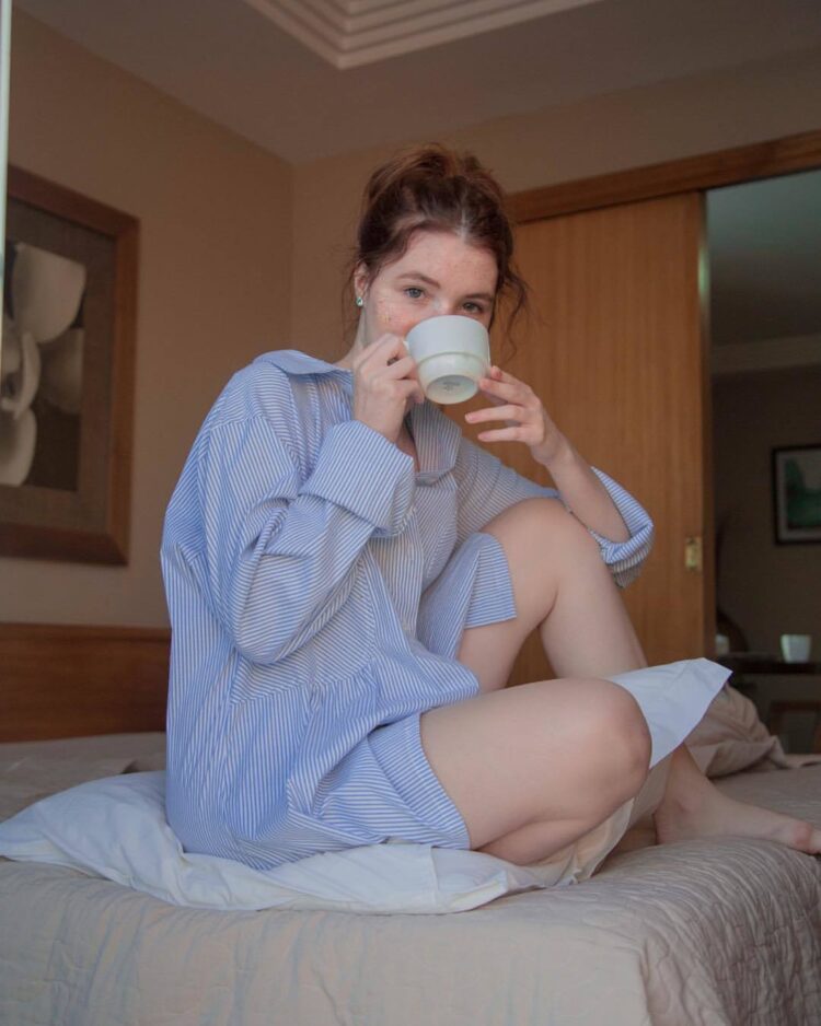 marina de oliveira feet 4