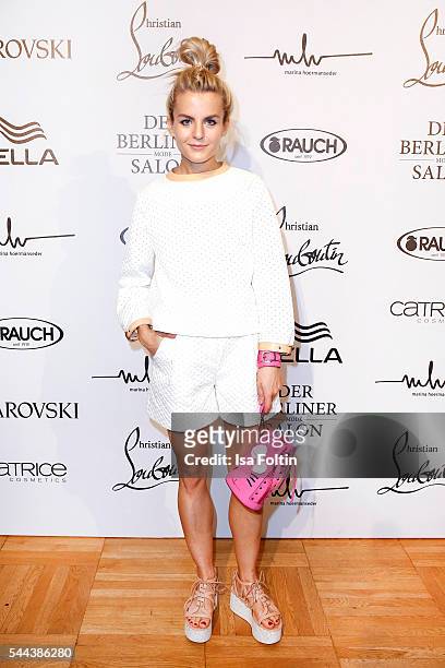 marina hoermanseder feet 6